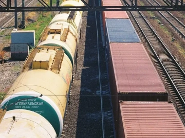 What problems should we pay attention to when looking for an agent to export by ourselves?