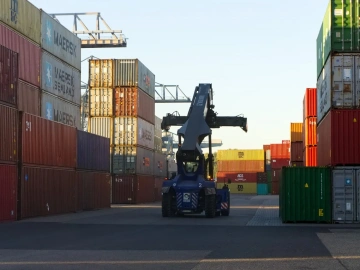 Transshipment Trade and Bonded Areas: Secrets Hidden Behind International Trade?