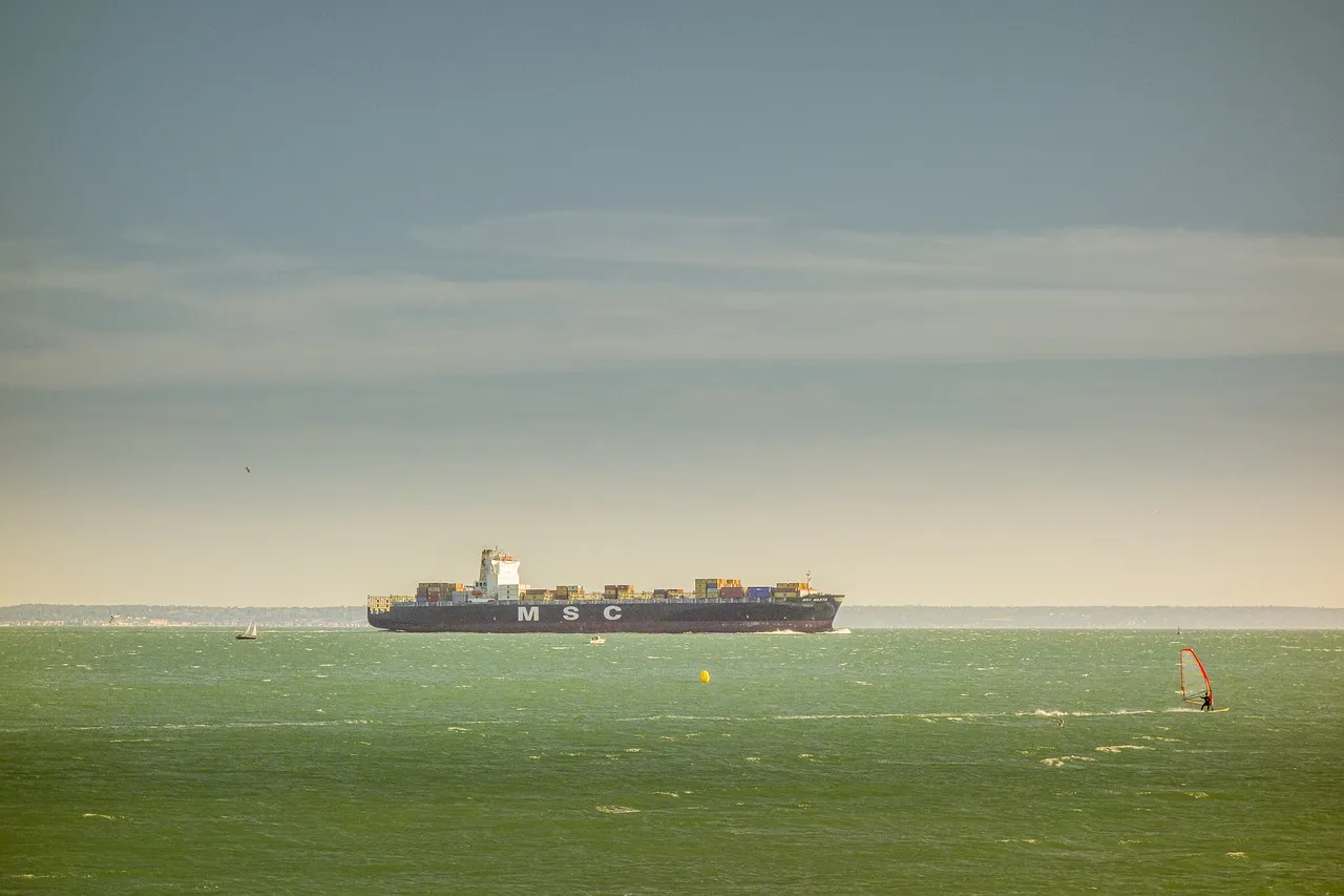 해외 무역인을 위한 팁: 대행 수수료 30% 절약 비법