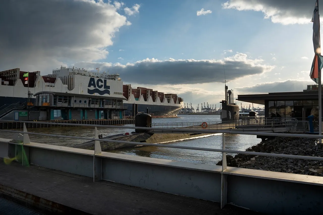 もう道路輸送だけ見ていないで！寧波海陸聯運輸入代理には大きなサプライズがあります