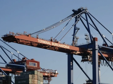 Unveiling the Major Risks of Re-export Trade? Do You Dare to Venture In?