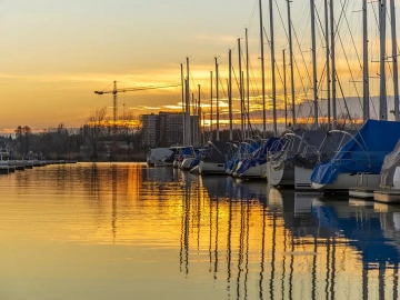 How deep is the water for importing CNC grinding machines?