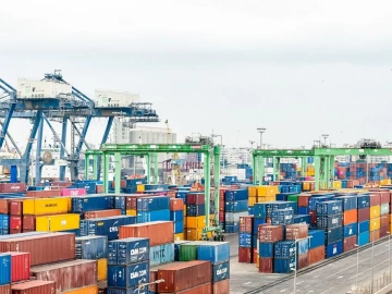 Agency Export and Foreign Exchange: So Many Intricacies in Corporate Foreign Trade?