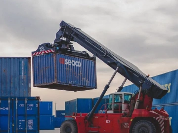 What should we pay attention to in foreign trade import and export?