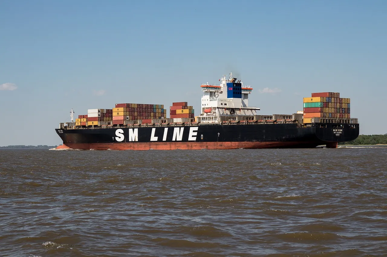 국경 간 환적 무역을 과소평가하지 마세요. 아주 큰 역할을 할 수 있습니다!