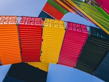 What should we pay attention to in foreign trade import and export?