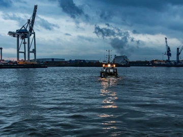 Vertrieb import- und Exporttransport: Der „unsichtbare Assistent“ des grenzüberschreitenden Handels