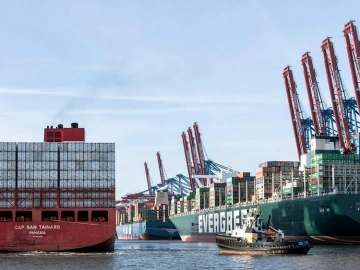 What are the precautions for import customs declaration of perfume